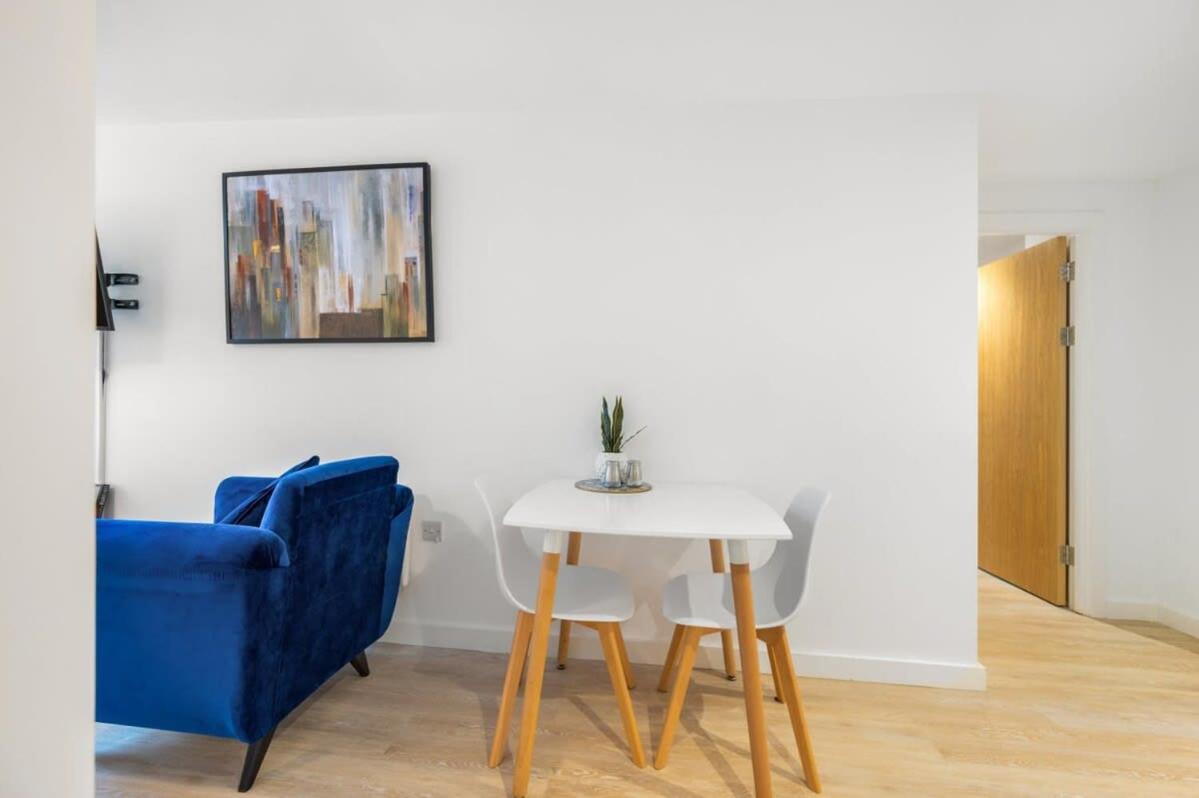 A Lovely 2 Bedroom Apartment In The Heart Of Preston Preston  Esterno foto