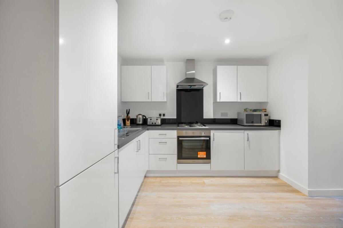 A Lovely 2 Bedroom Apartment In The Heart Of Preston Preston  Esterno foto