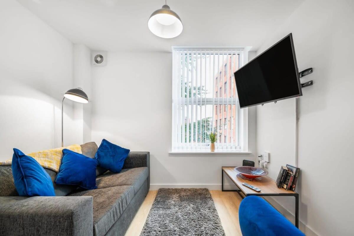 A Lovely 2 Bedroom Apartment In The Heart Of Preston Preston  Esterno foto